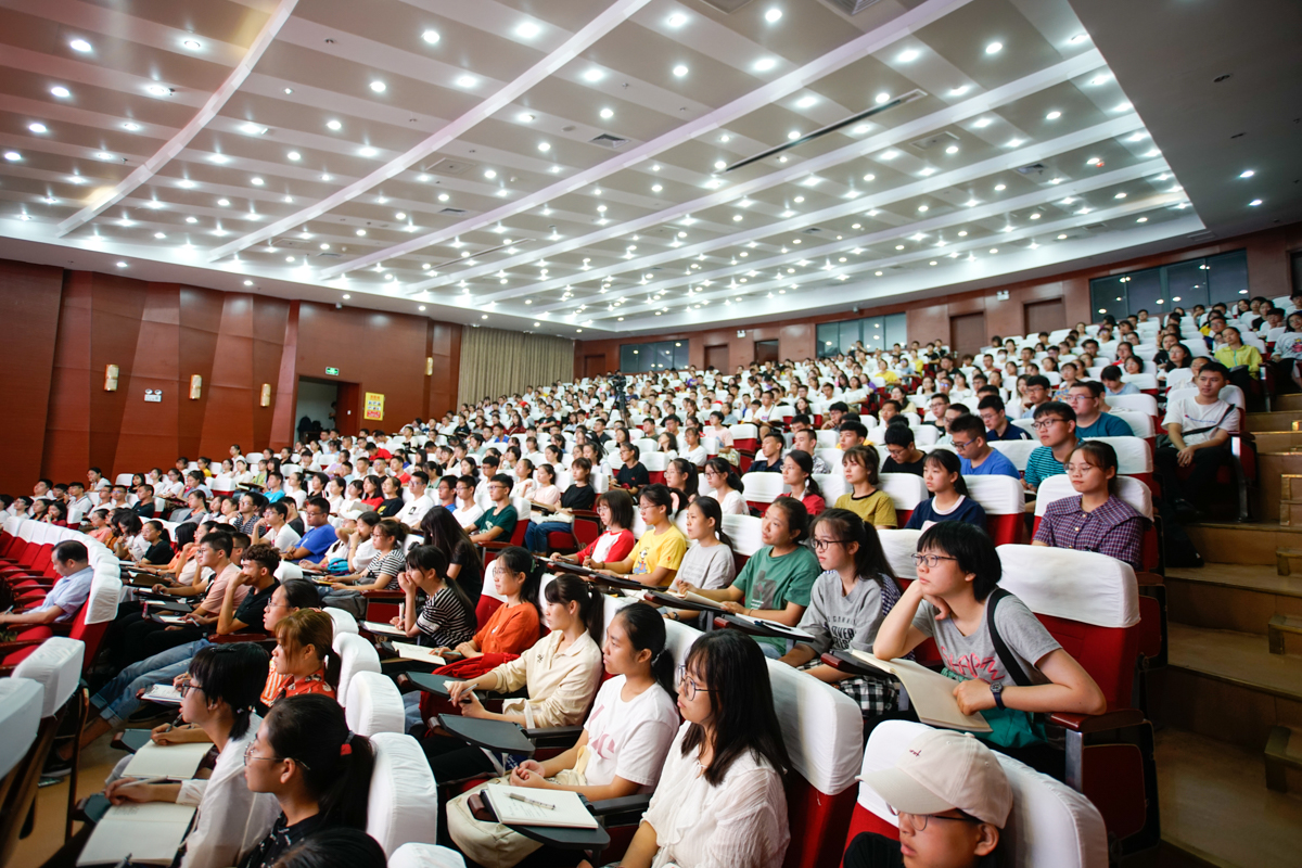 20190901-导学会现场观众 【学通社记者 王梓安 摄】